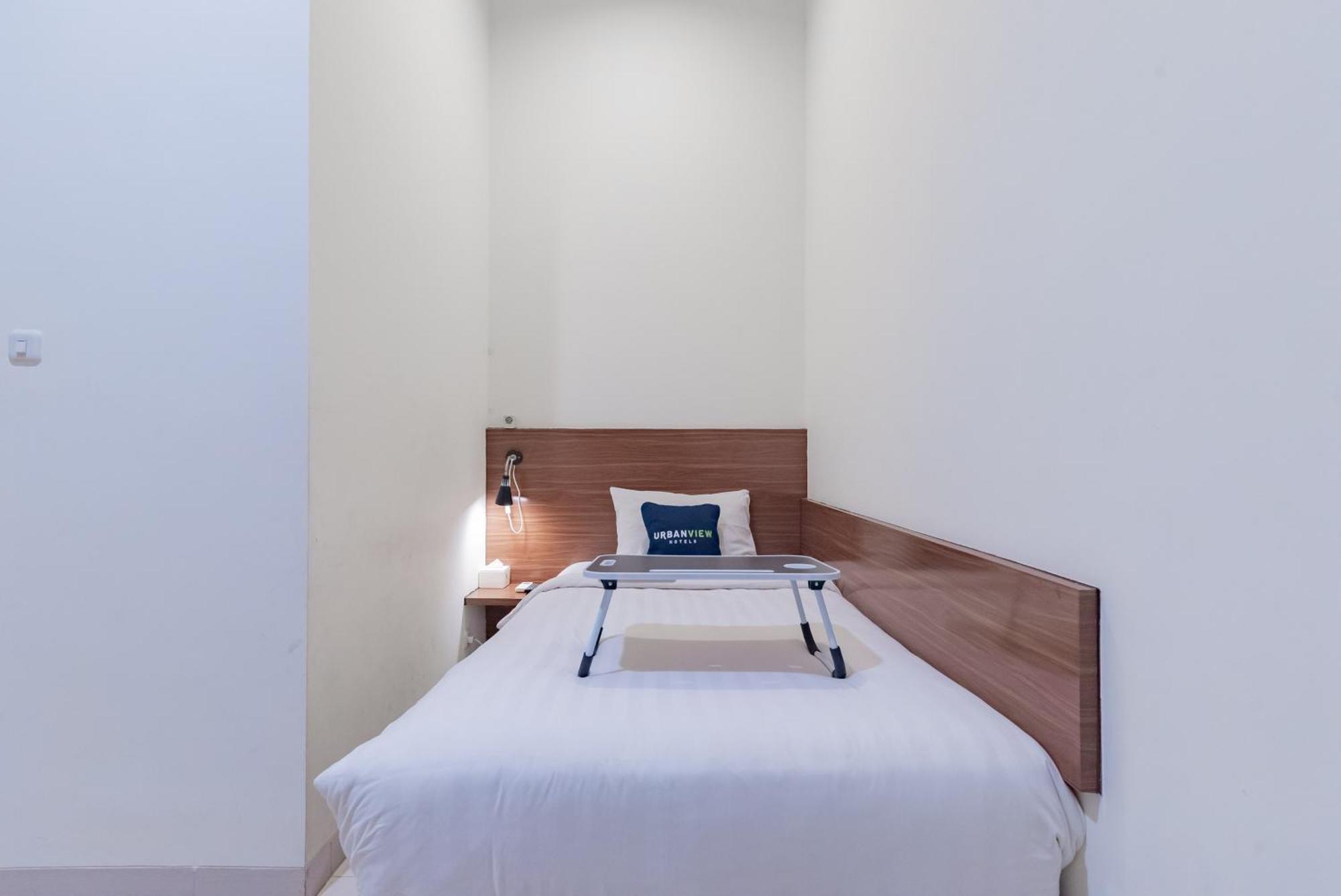 Urbanview Darmo Residence Μπαντούνγκ Εξωτερικό φωτογραφία