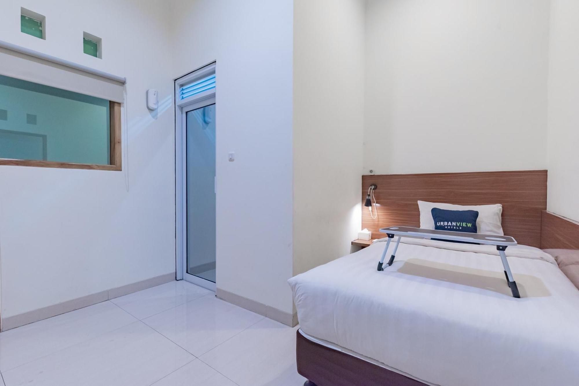 Urbanview Darmo Residence Μπαντούνγκ Εξωτερικό φωτογραφία